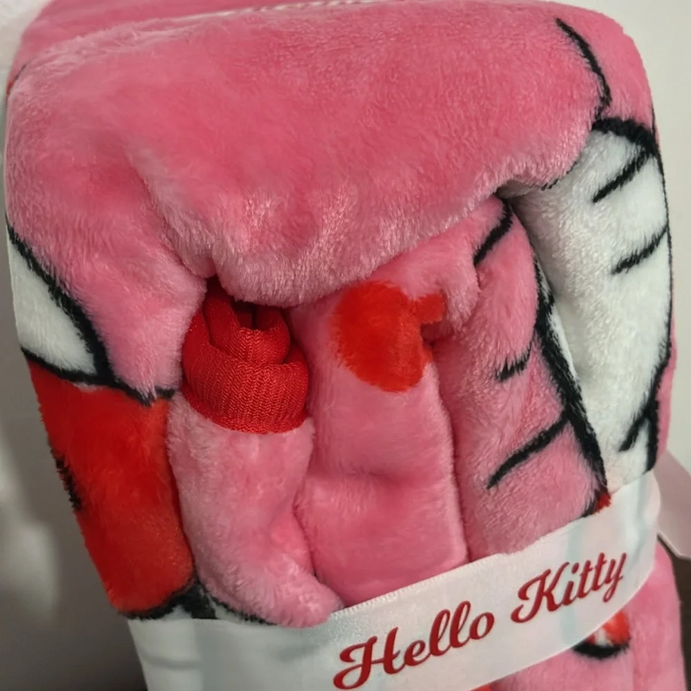 NWT- Sanrio- Hello Kitty- Pink Velvety Smooth- Silk Touch Throw Blanket 50x60